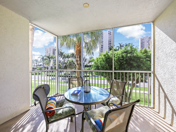 Marco Island Vacation Rental Beach Across the Street